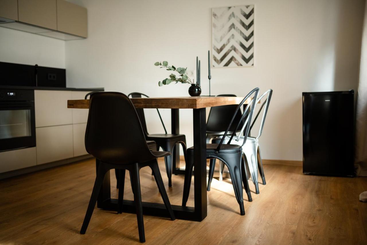 Oldtown Studio Apartment With 2 Bathrooms Düsseldorf Exteriör bild