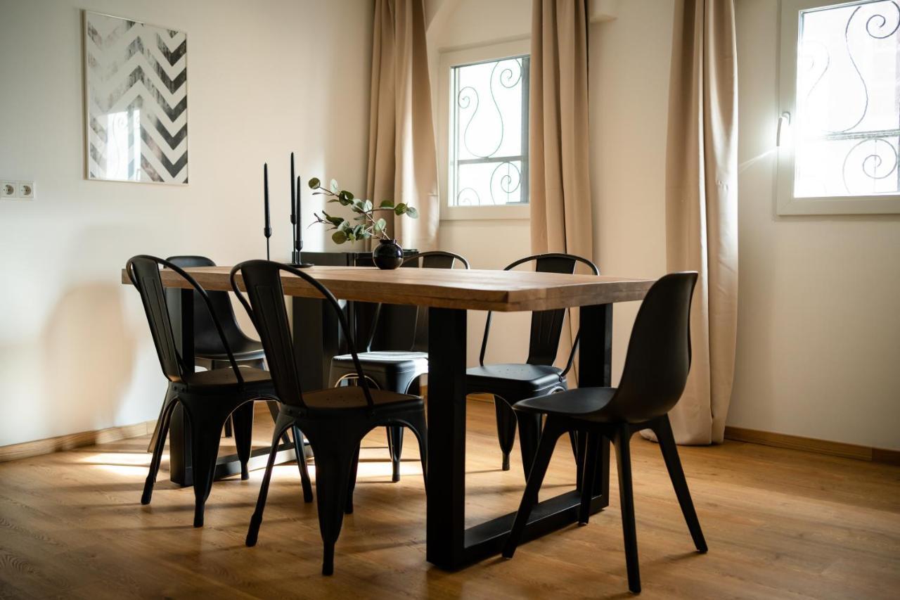 Oldtown Studio Apartment With 2 Bathrooms Düsseldorf Exteriör bild