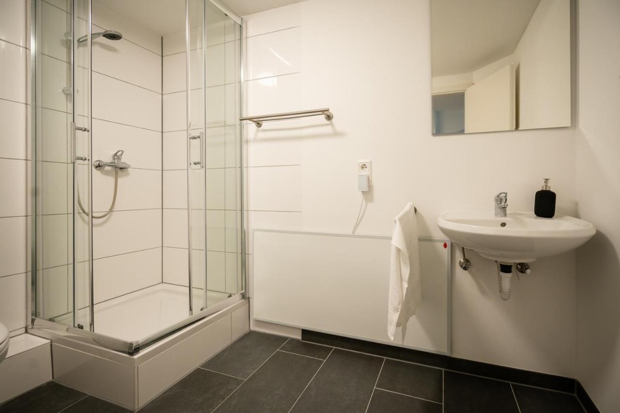 Oldtown Studio Apartment With 2 Bathrooms Düsseldorf Exteriör bild