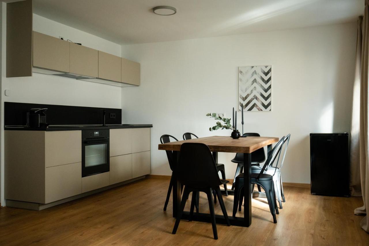 Oldtown Studio Apartment With 2 Bathrooms Düsseldorf Exteriör bild