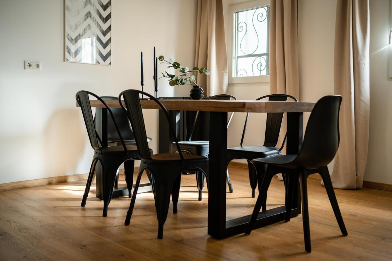 Oldtown Studio Apartment With 2 Bathrooms Düsseldorf Exteriör bild
