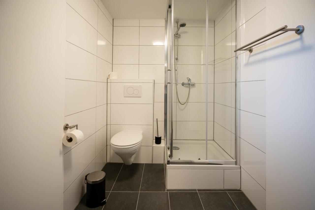 Oldtown Studio Apartment With 2 Bathrooms Düsseldorf Exteriör bild